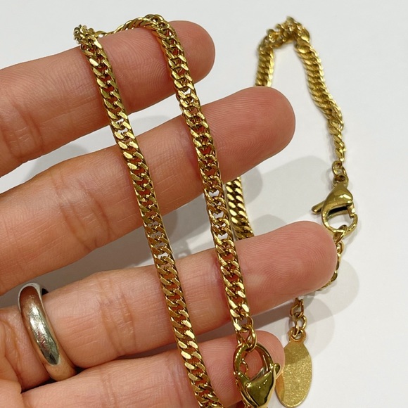 Anklet -Gold Cuban curb chain waterproof 18k gold plated on stainless… - Picture 4 of 5